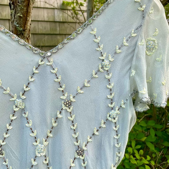 Adrianna Papell Silk Sequined Dressy Top.  Pale Green, Lined Size Large - Picture 14 of 15